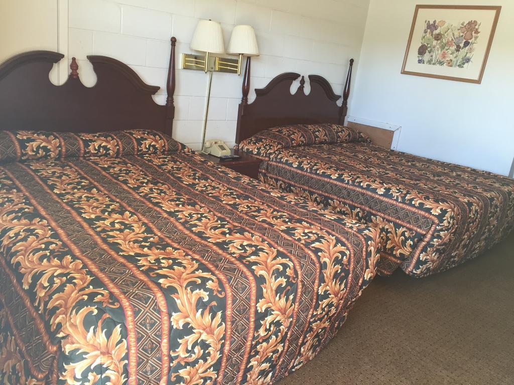 Ballinger Inn Motel 2*